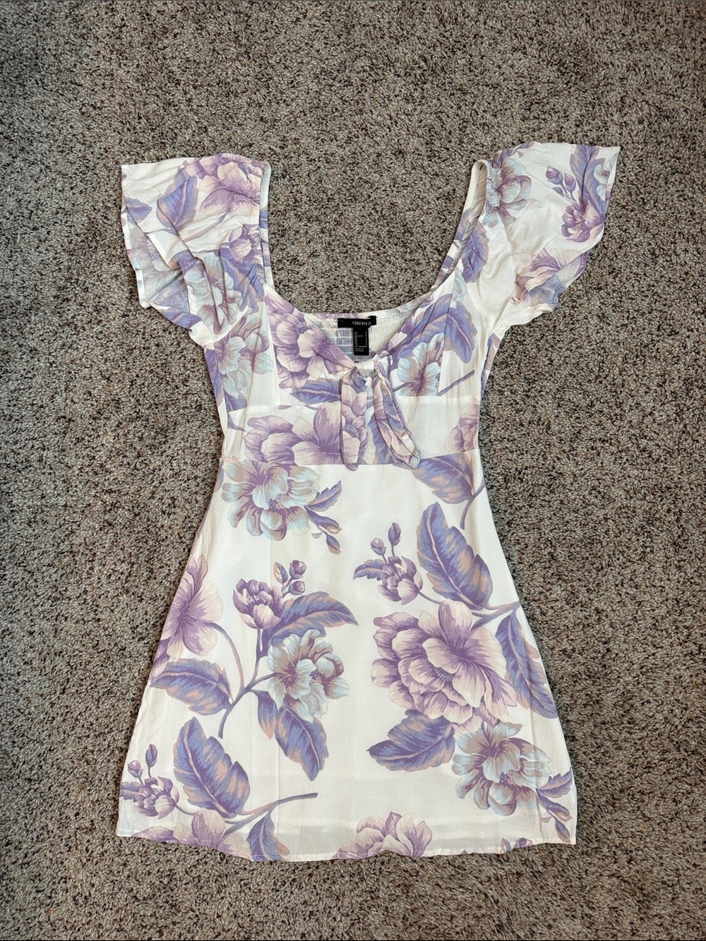 Forever 21 Lavender & White Tie-Front Floral Mini Dress